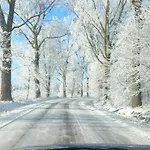 Mazurskie Wzgorze Bis Z Basenem Apartment *