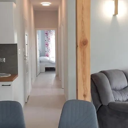 Mazurskie Wzgorze Bis Z Basenem Apartment *