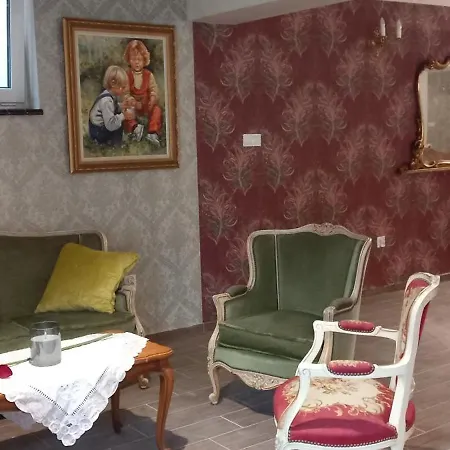 Mazurskie Wzgórze Bis Z Basenem Apartamento *